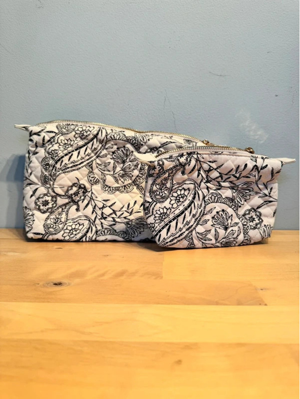 Universal Thread Quilted Floral Cosmetic Bag Set 2-Piece Pouches NWT